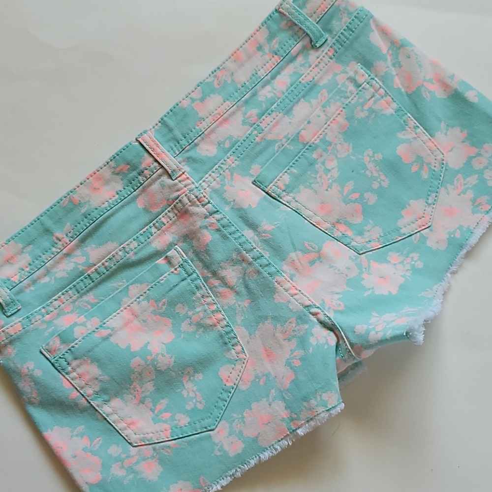 Forever 21 aqua floral denim shorts size 30 - Picture 8 of 8